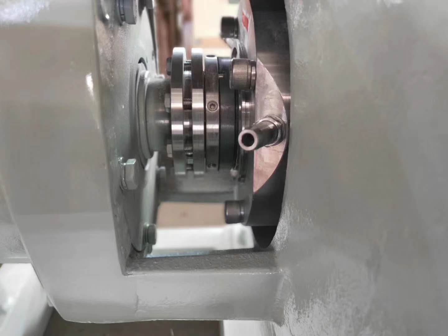 衬氟化工泵用机械密封关键部件材质采用